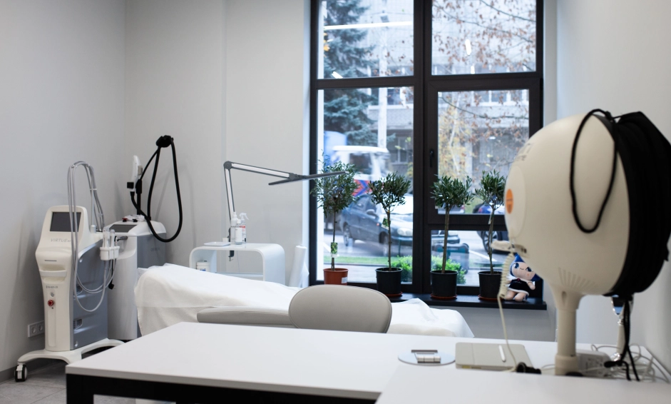 our-clinic__img